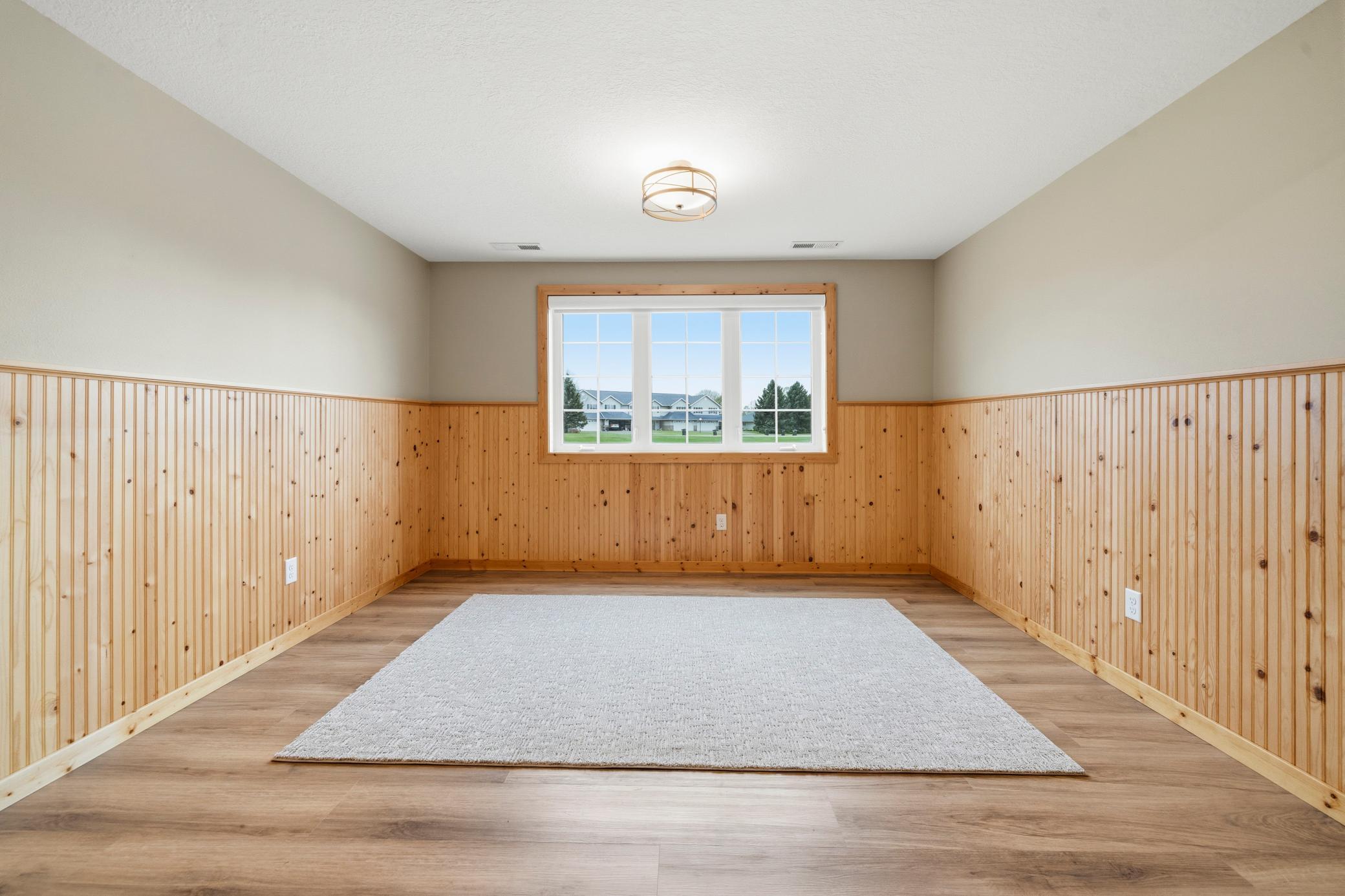302 Ashley Court Property Photo 26