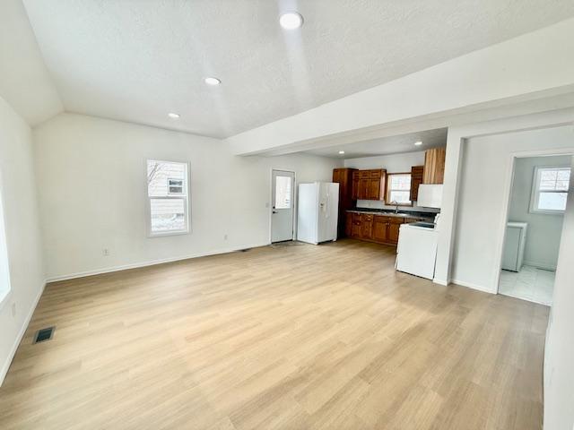 515 E Spring Street Property Photo 7