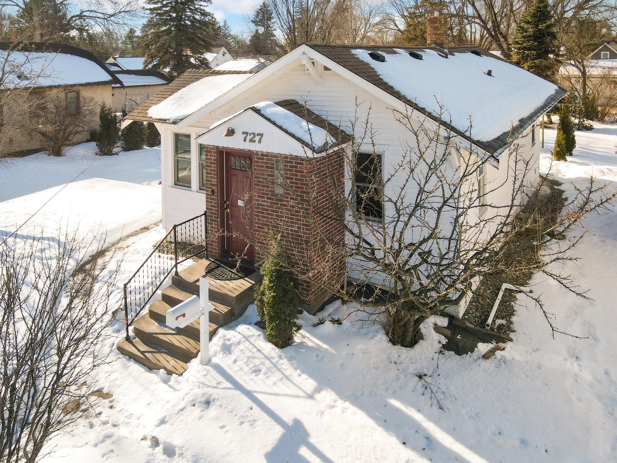 727 3rd Avenue Property Photo 1
