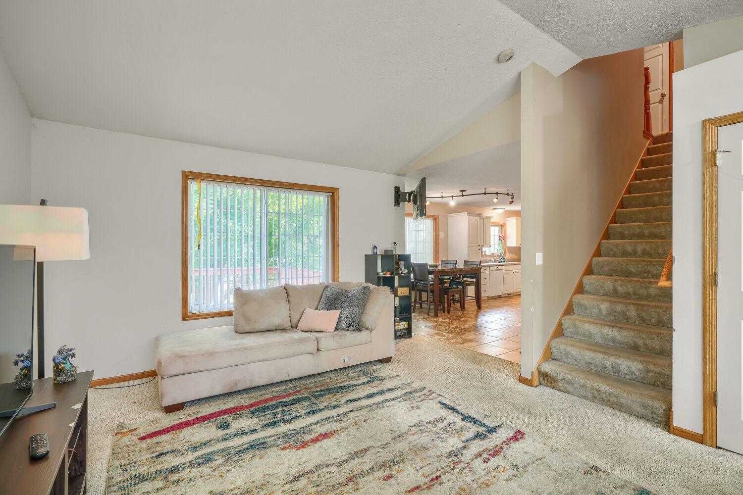 567 131st Avenue N Property Photo 4