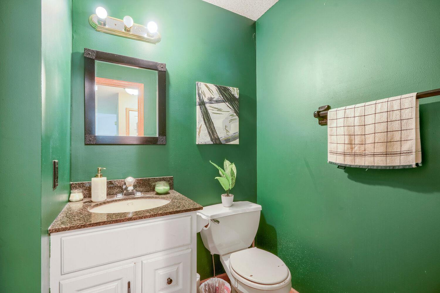 567 131st Avenue N Property Photo 9