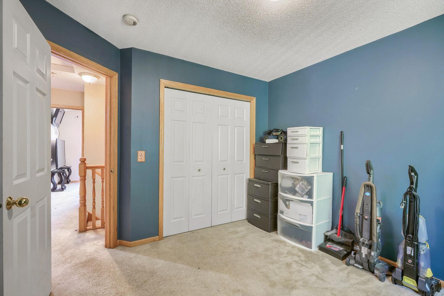 567 131st Avenue N Property Photo 14