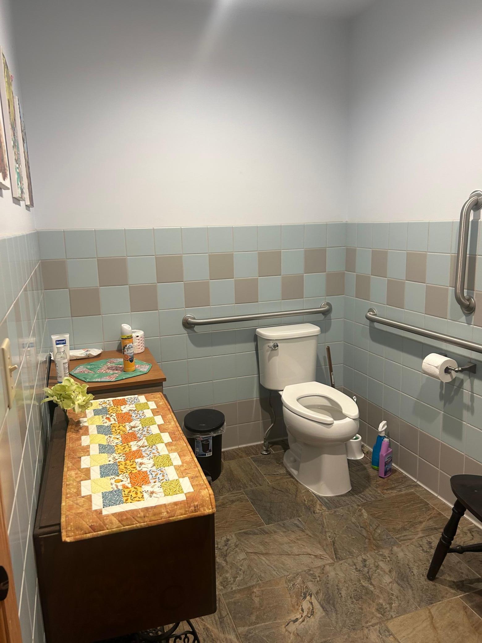 224 Elm Street W Property Photo 9