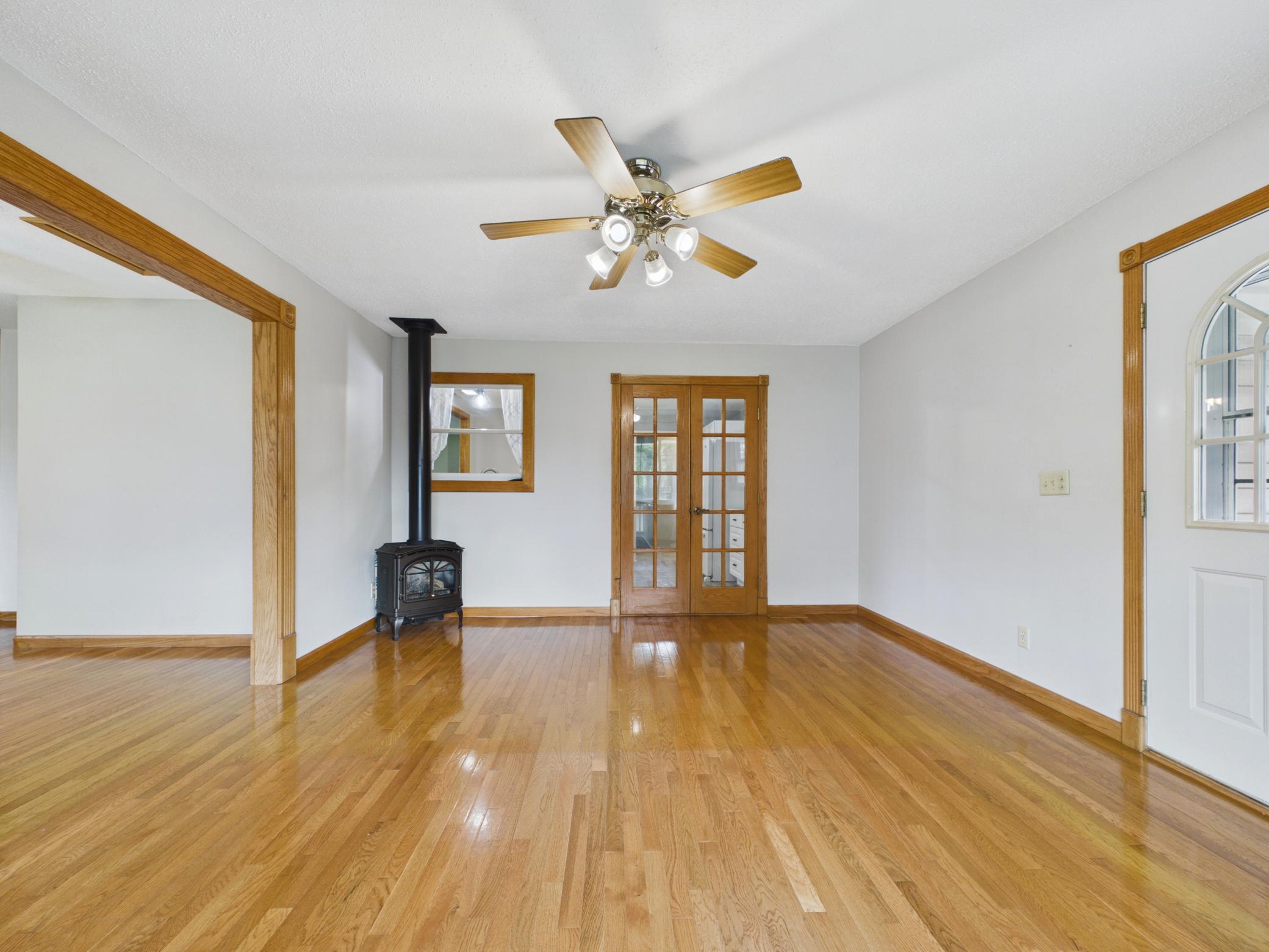 4340 Rustic Place Property Photo 9