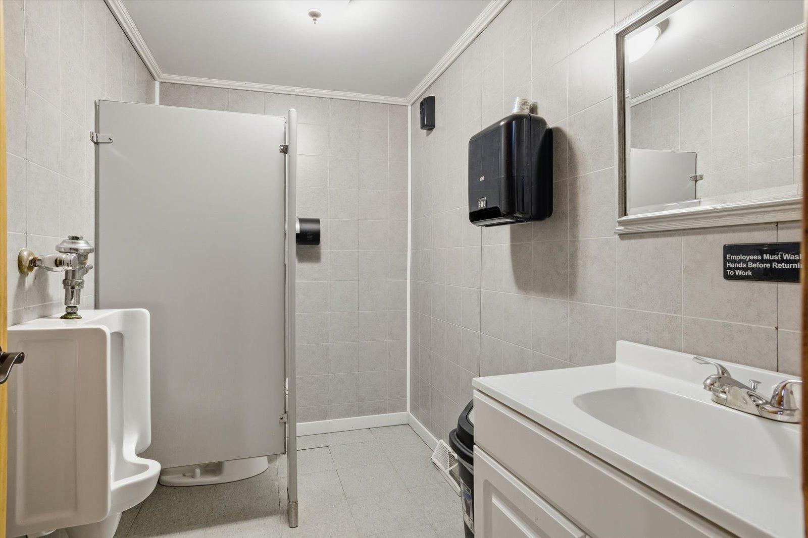 301 Grant Avenue Property Photo 15