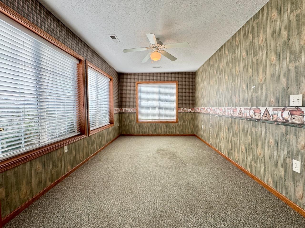 521 Oak Street Property Photo 13