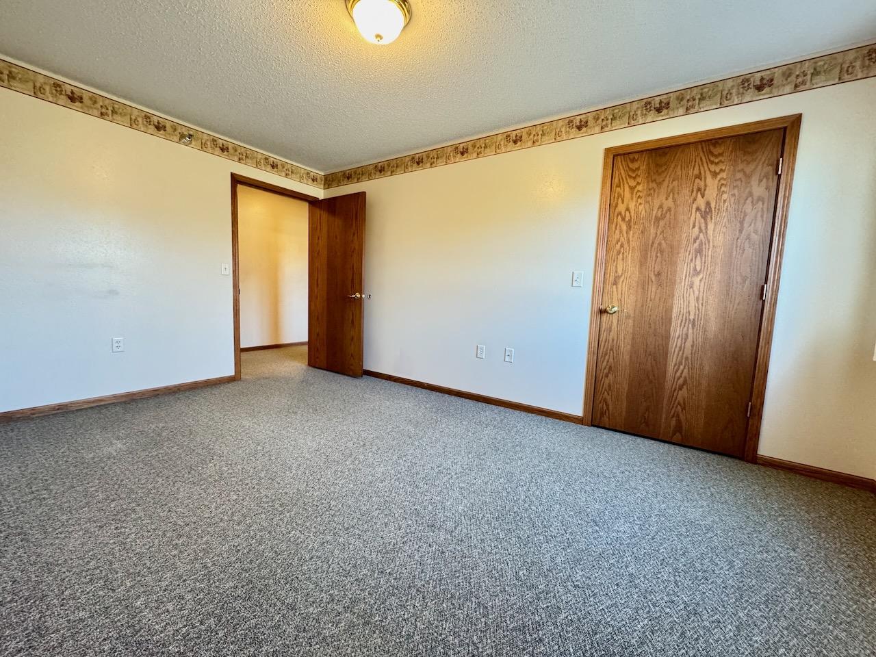 521 Oak Street Property Photo 26