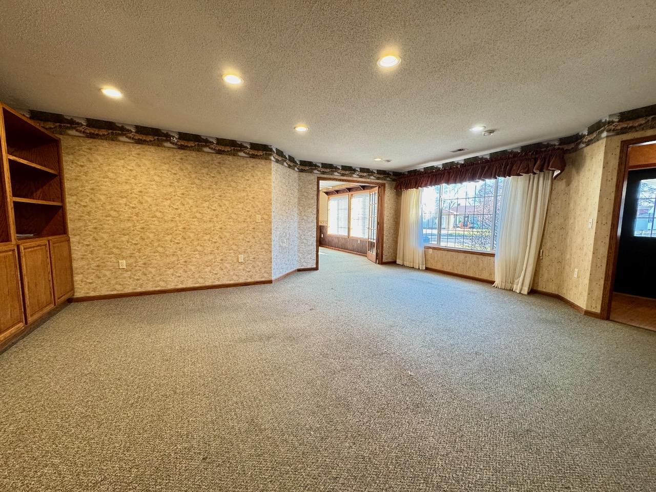 521 Oak Street Property Photo 43