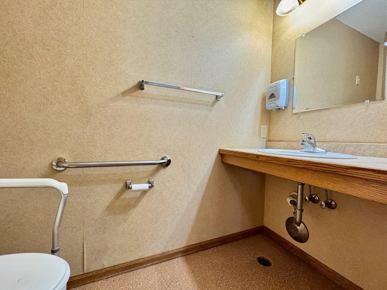 521 Oak Street Property Photo 49