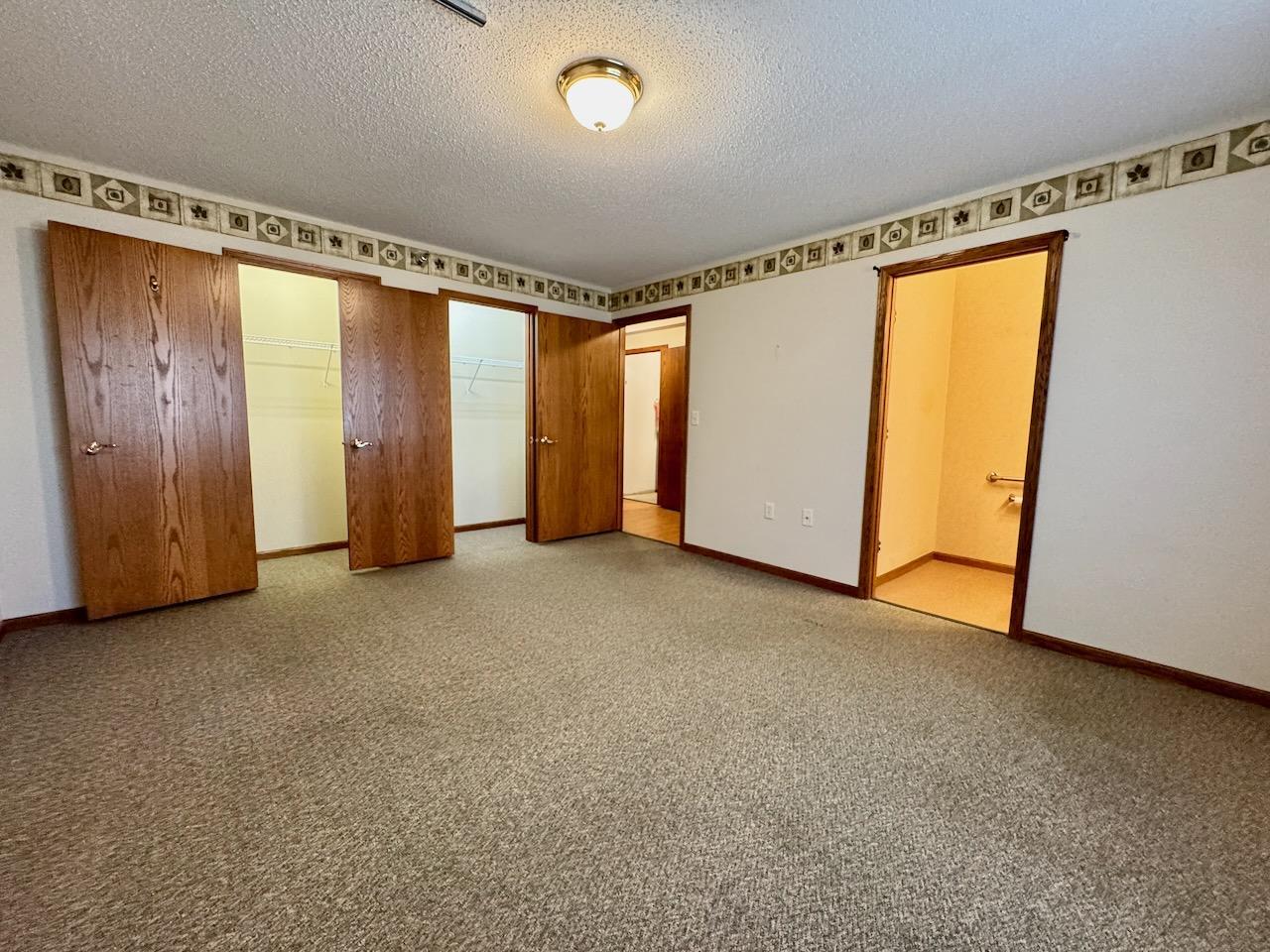 521 Oak Street Property Photo 54