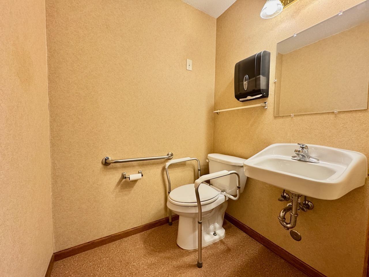 521 Oak Street Property Photo 55