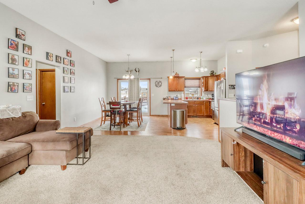 302 Chicago Avenue Property Photo 10
