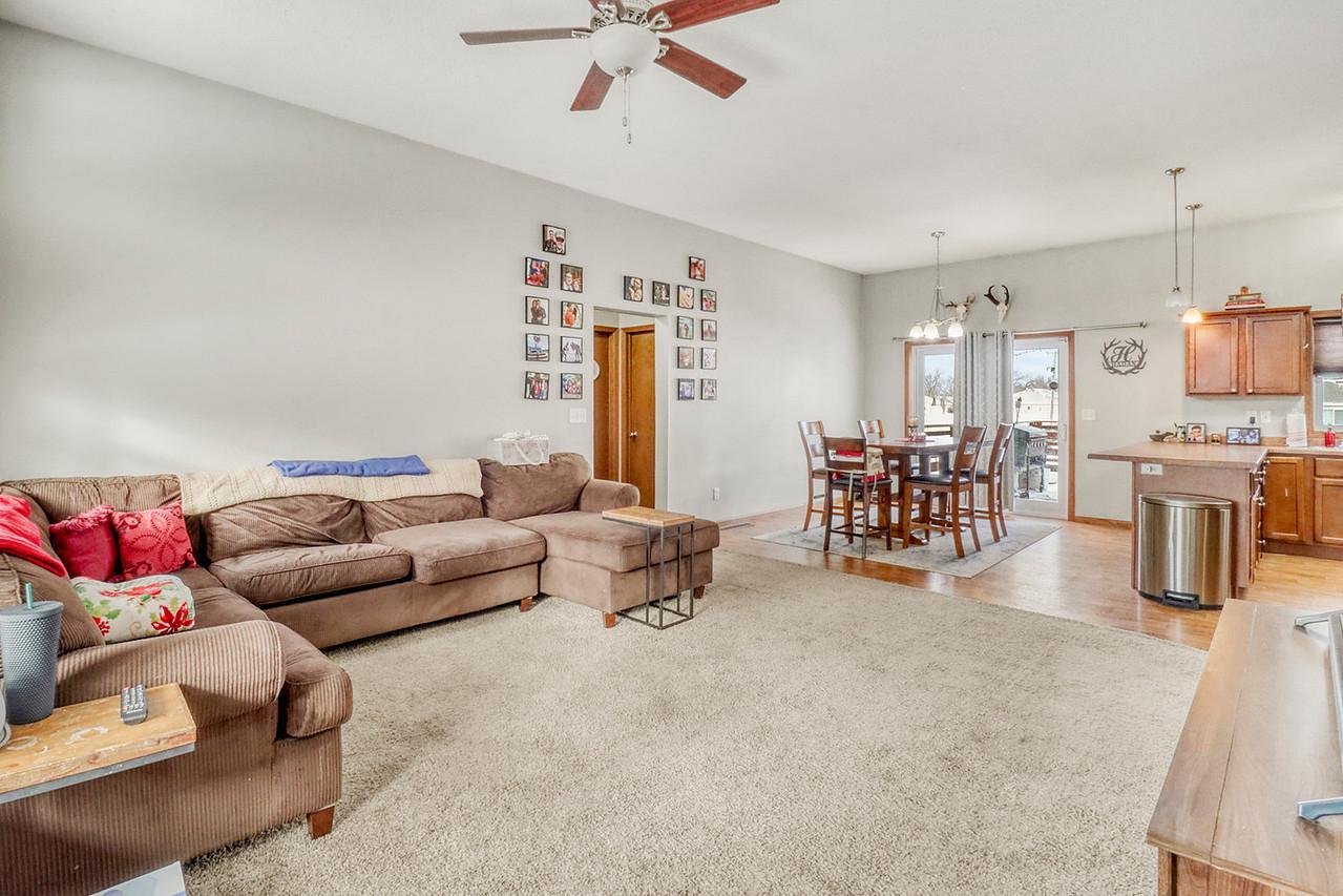 302 Chicago Avenue Property Photo 12
