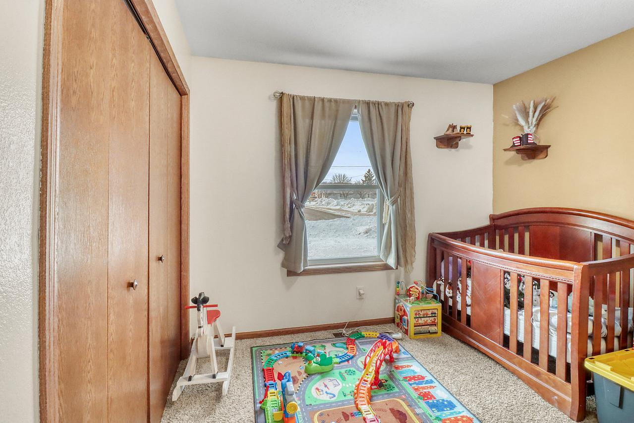 302 Chicago Avenue Property Photo 22