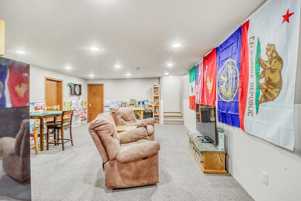 302 Chicago Avenue Property Photo 31