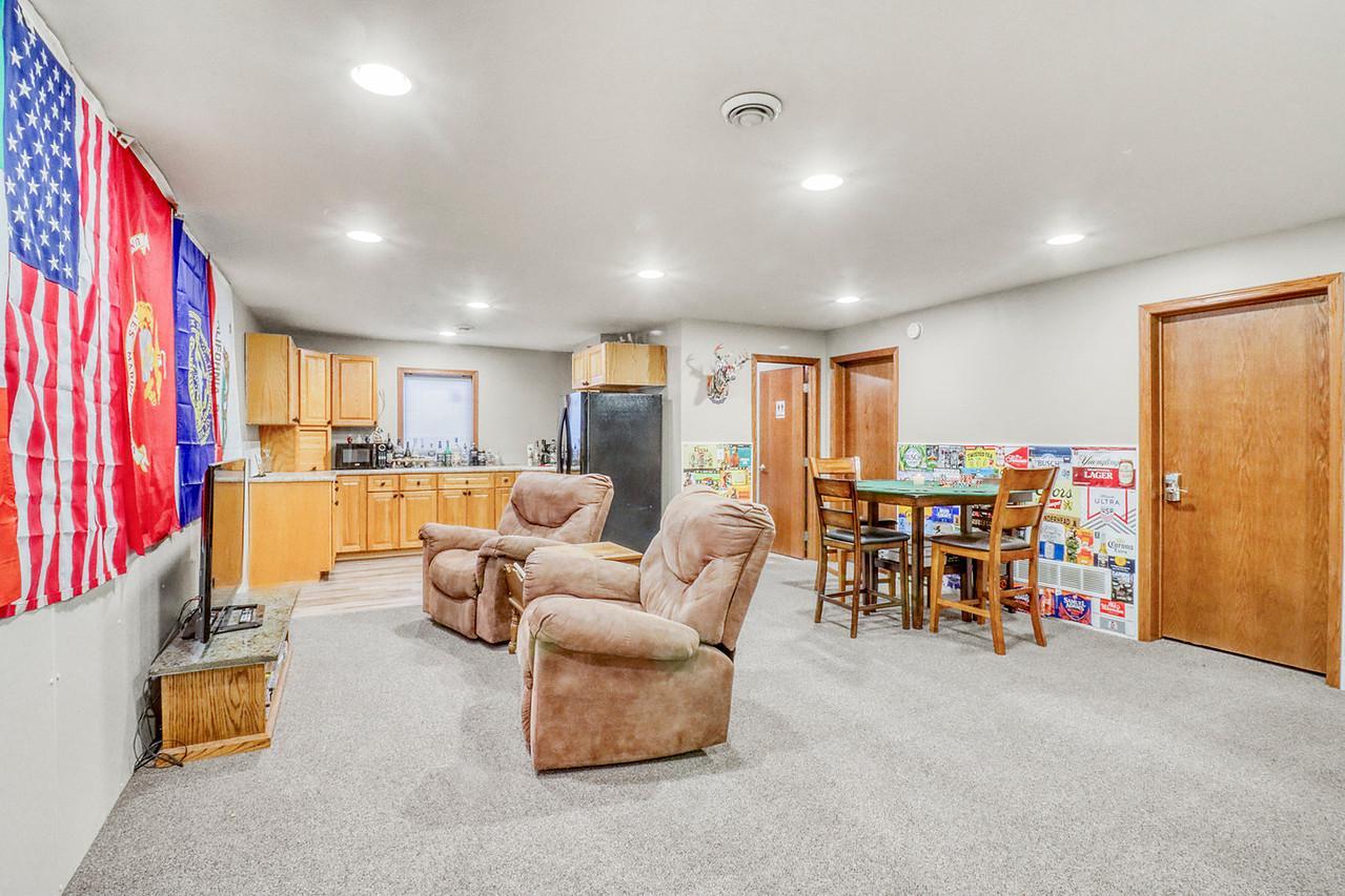 302 Chicago Avenue Property Photo 32