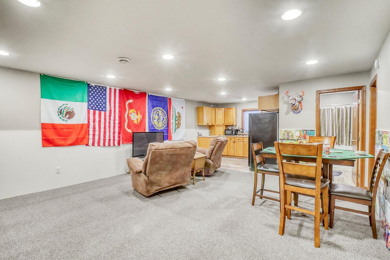302 Chicago Avenue Property Photo 33