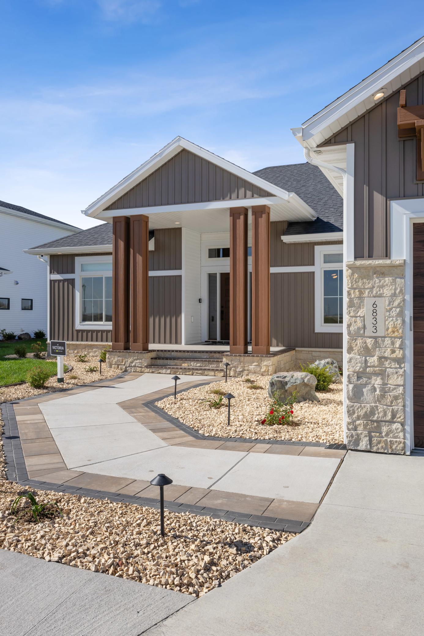 6833 Sunrise Point Property Photo 4