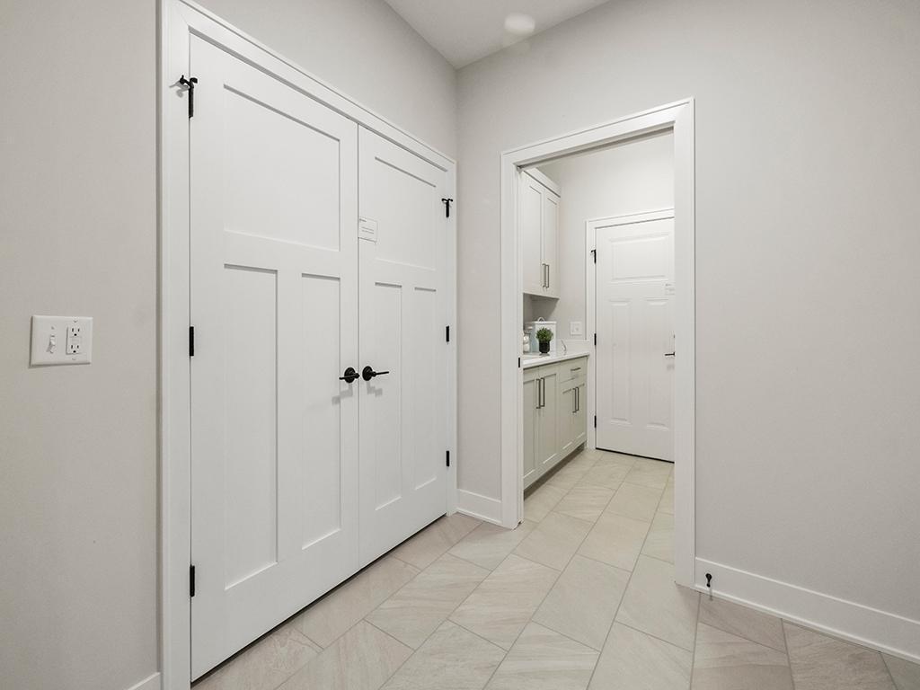 9975 Kari Way Property Photo 29