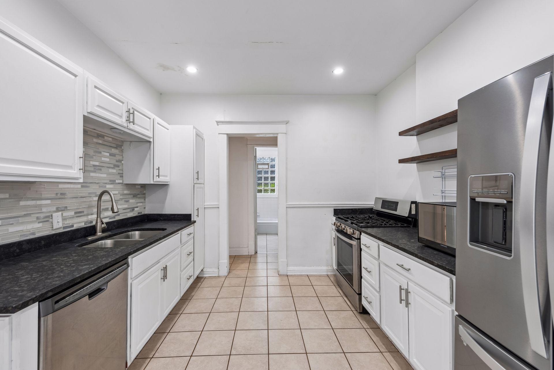 2121 Harriet Avenue Property Photo 12