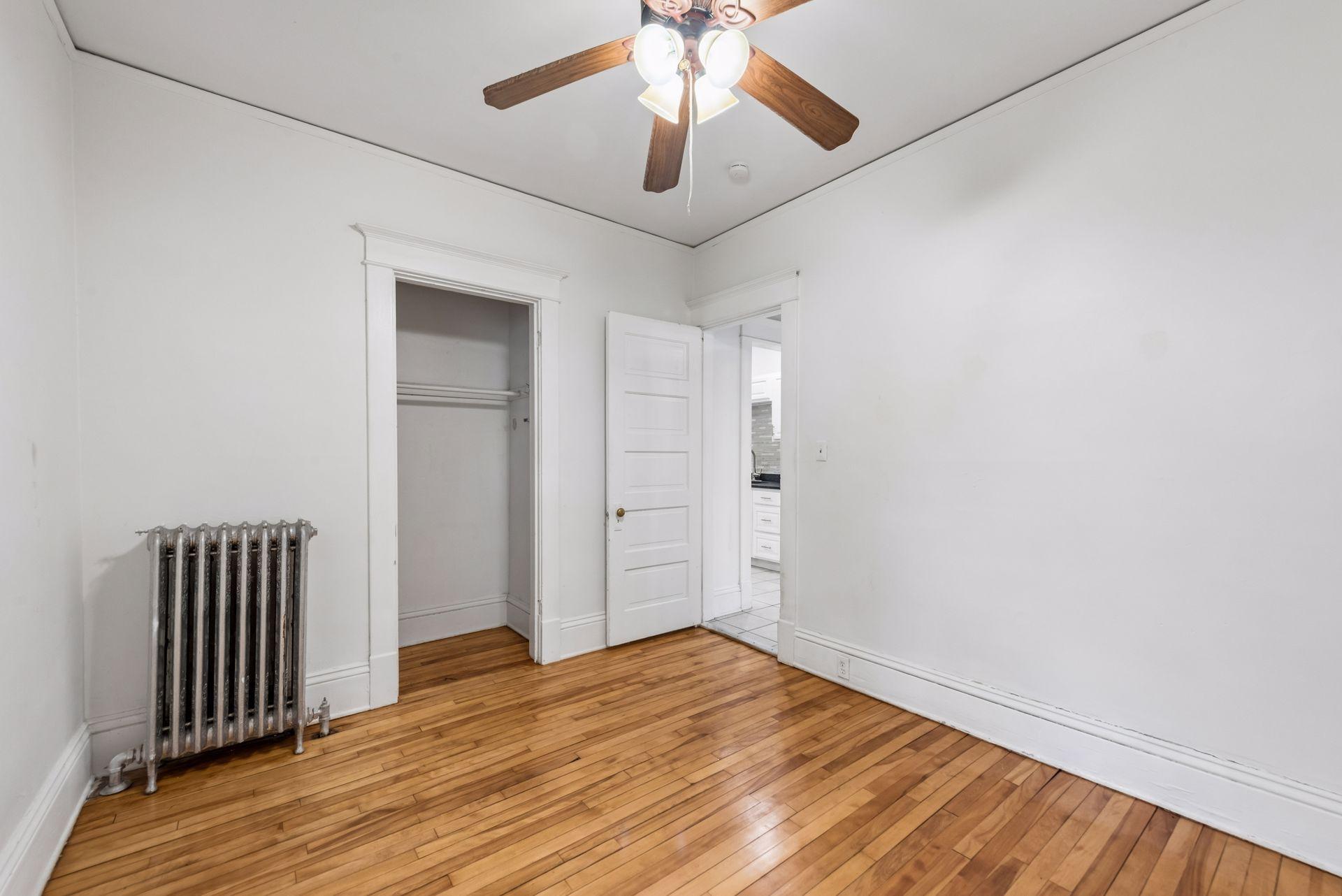 2121 Harriet Avenue Property Photo 19