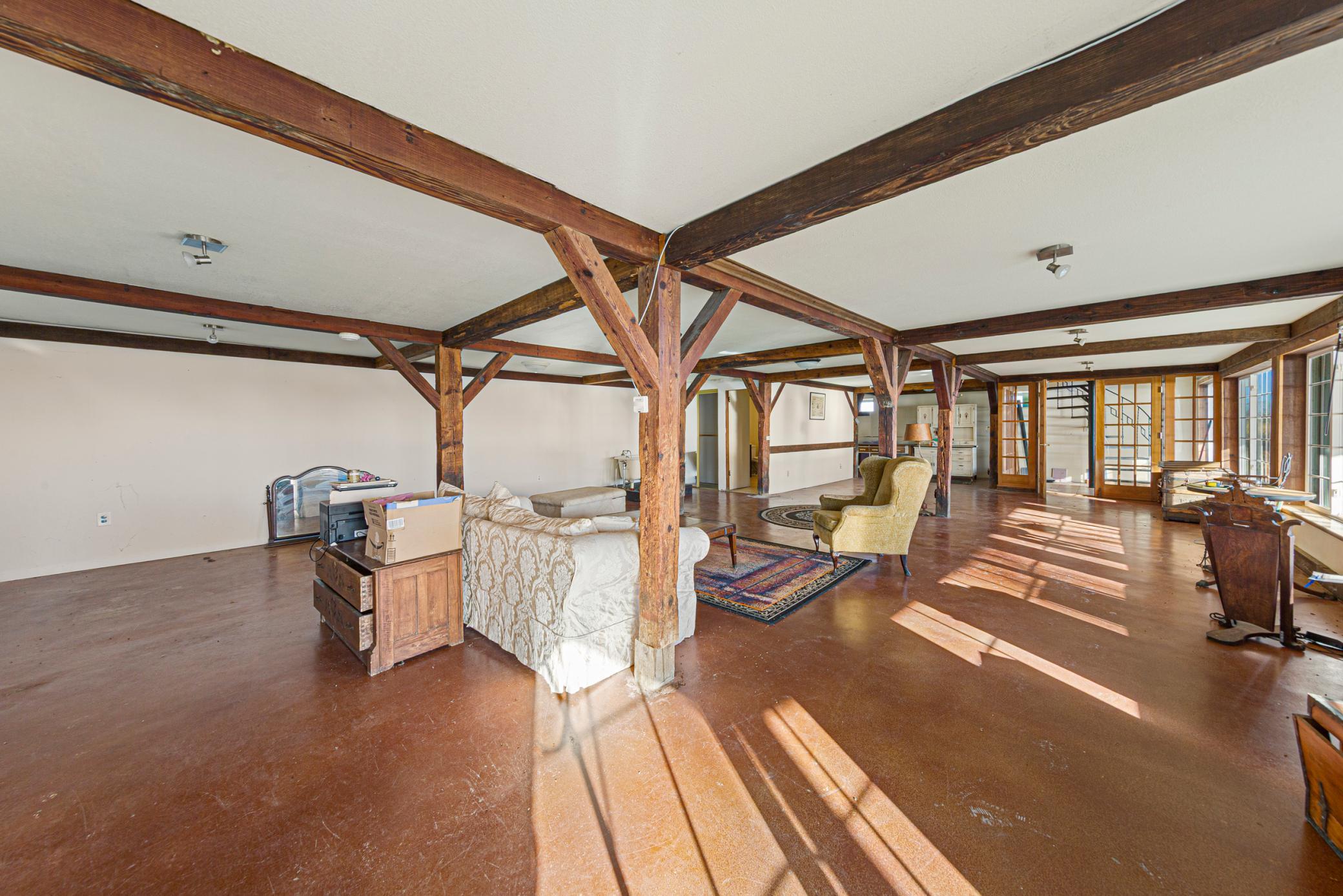 12141 Tripp Avenue Property Photo 7