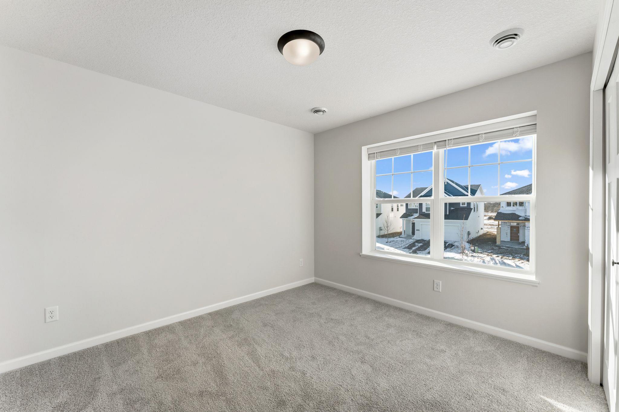 1055 Adamstown Drive Property Photo 8