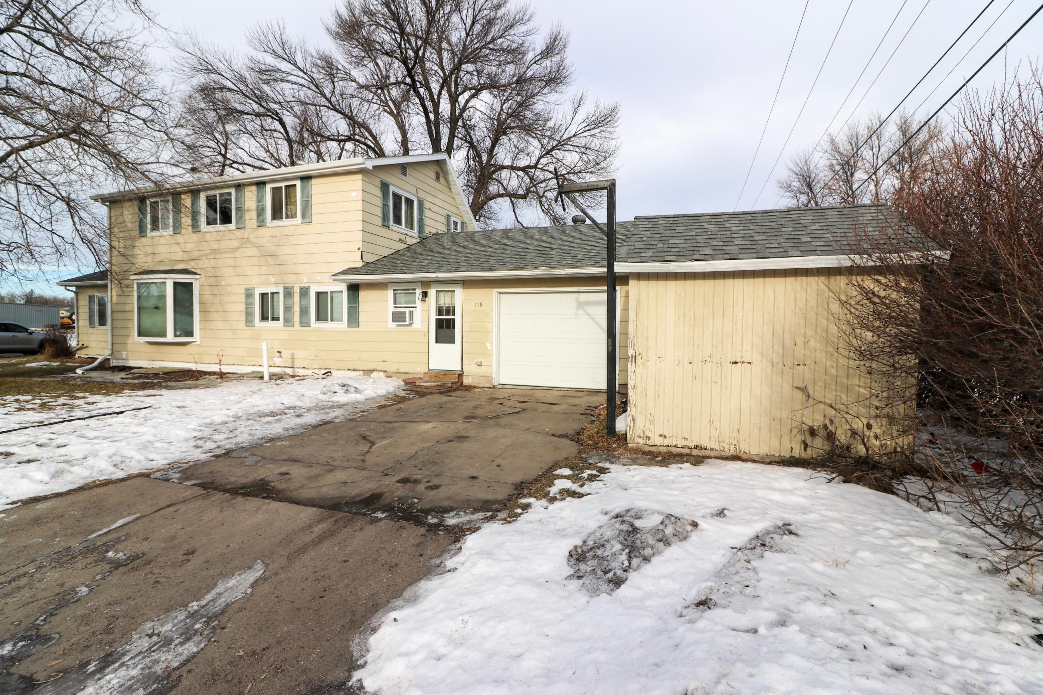 118 2nd Avenue Ne Property Photo 1