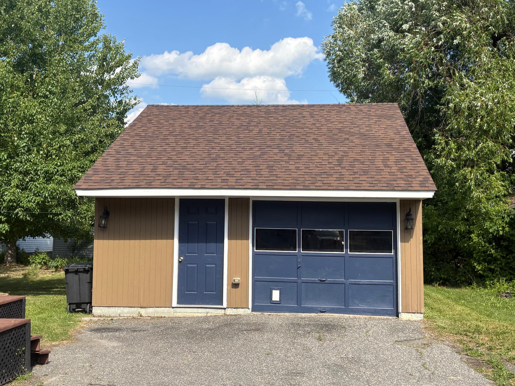 1613 5th Avenue E Property Photo 2