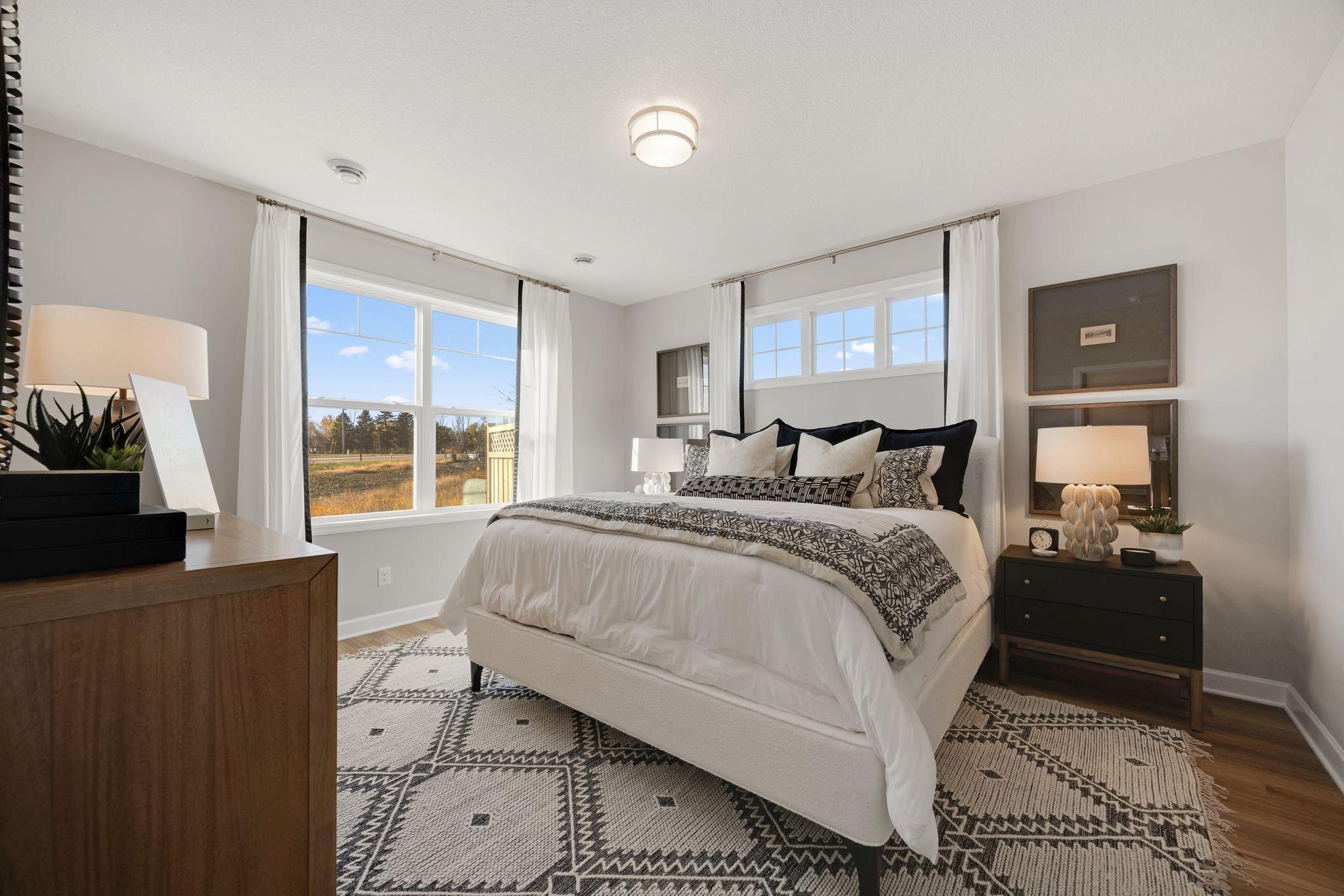 20187 Gothic Avenue Property Photo 5