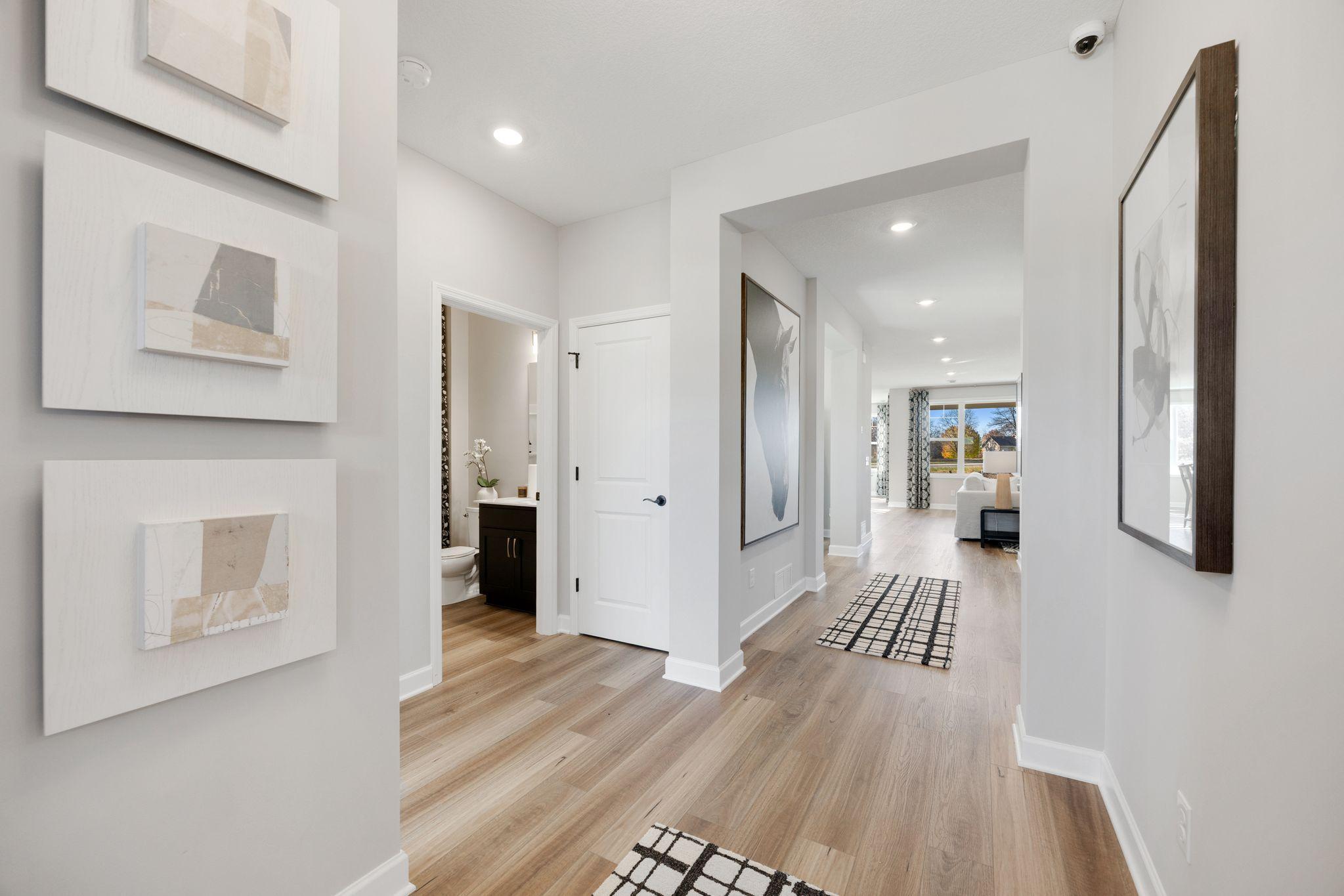 20187 Gothic Avenue Property Photo 7
