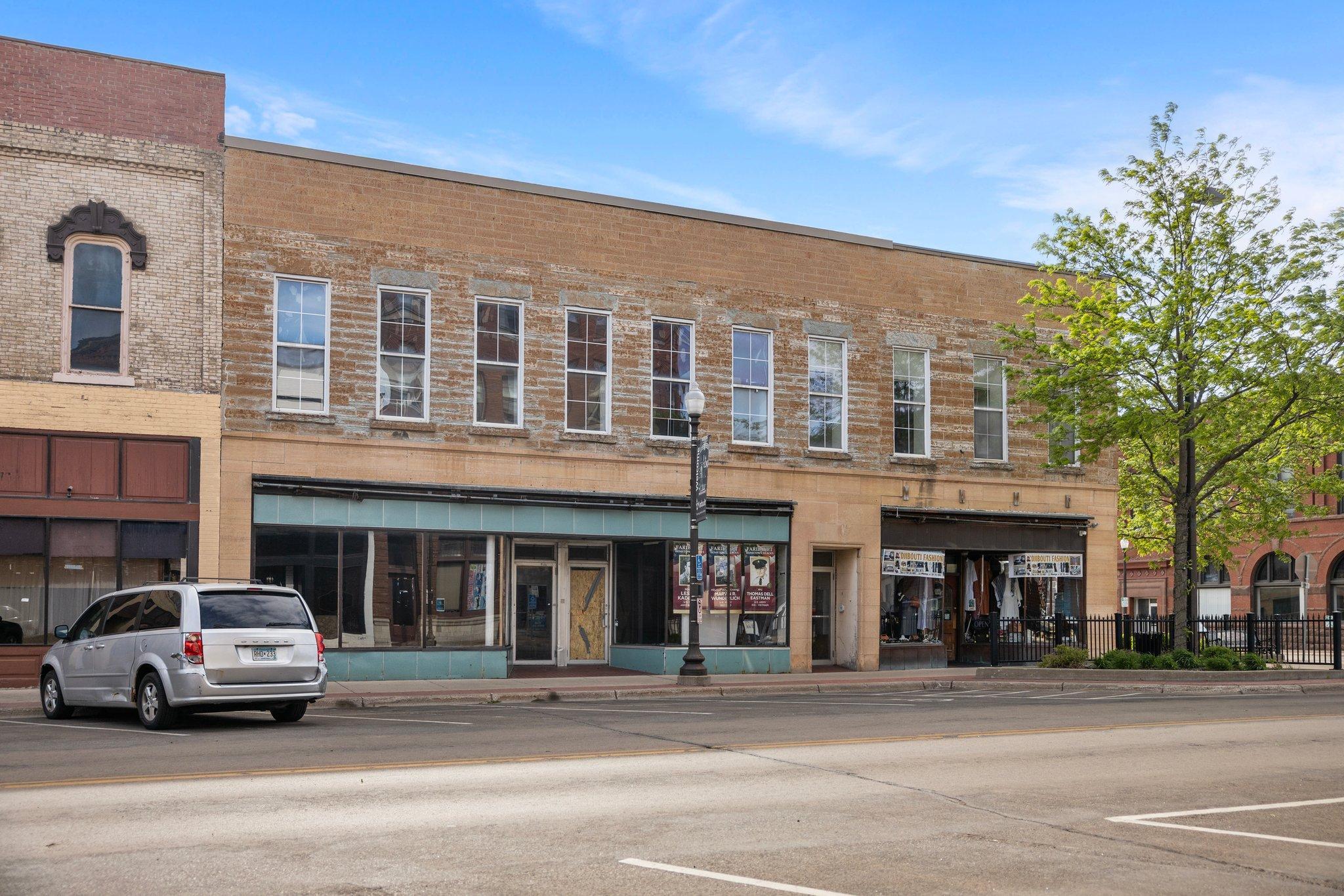 301 Central Property Photo 2