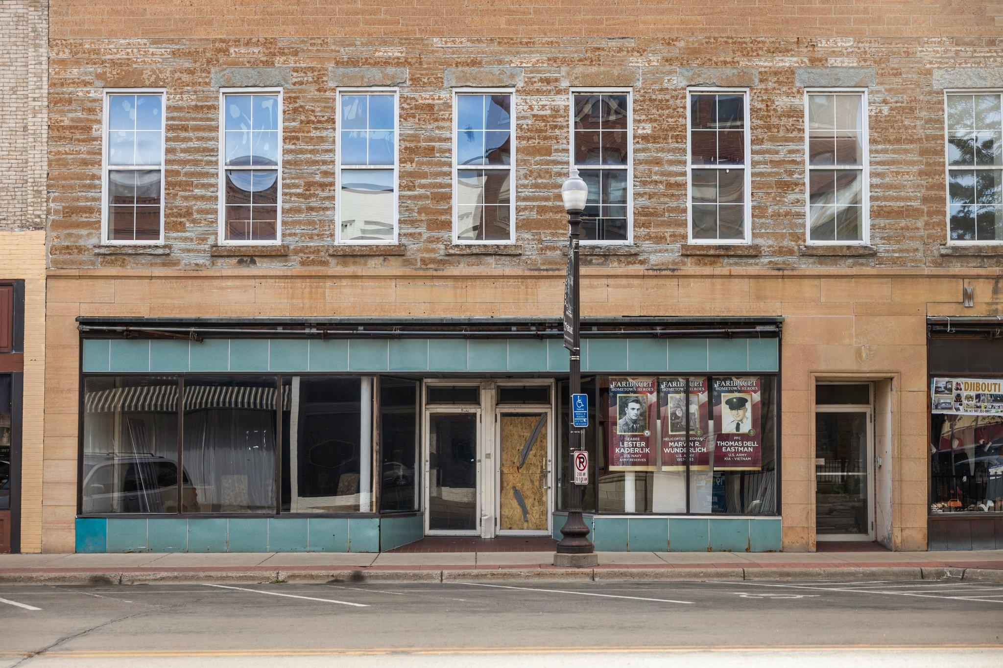 301 Central Property Photo 4