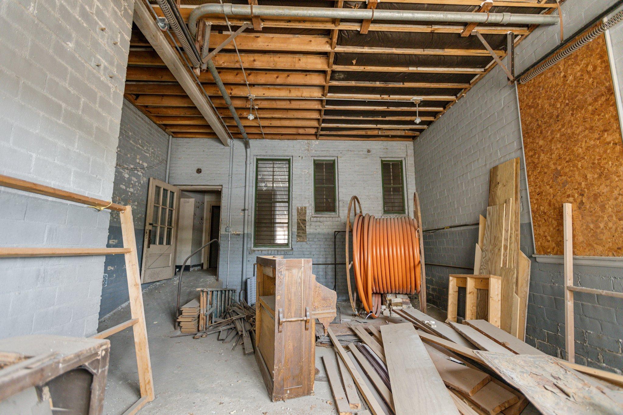301 Central Property Photo 17