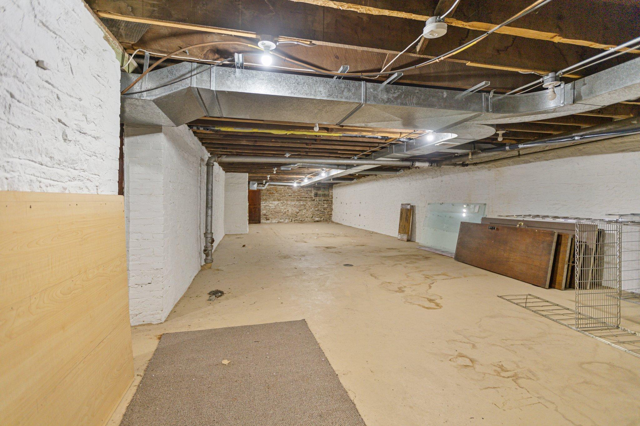 301 Central Property Photo 18