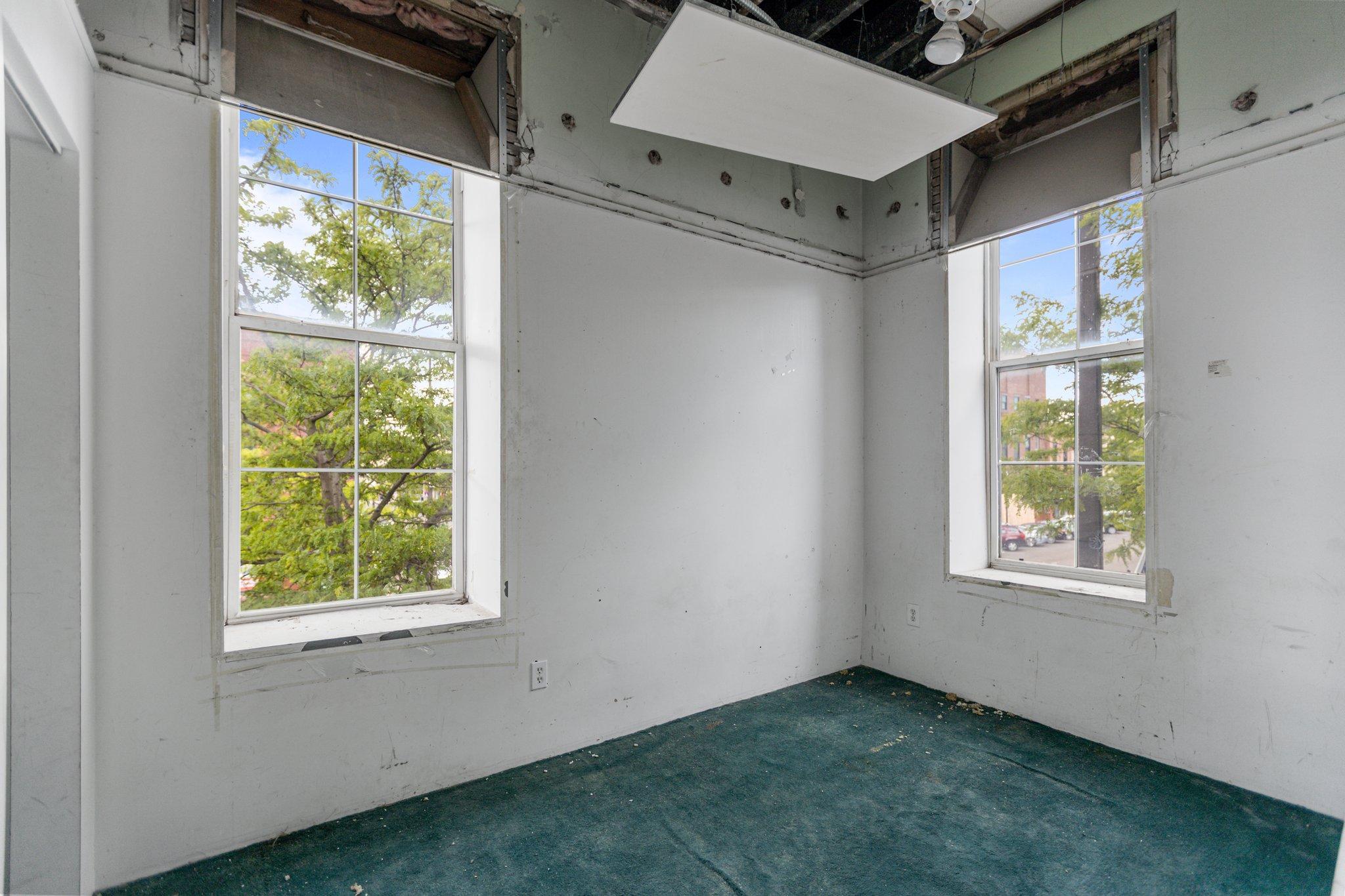 301 Central Property Photo 38