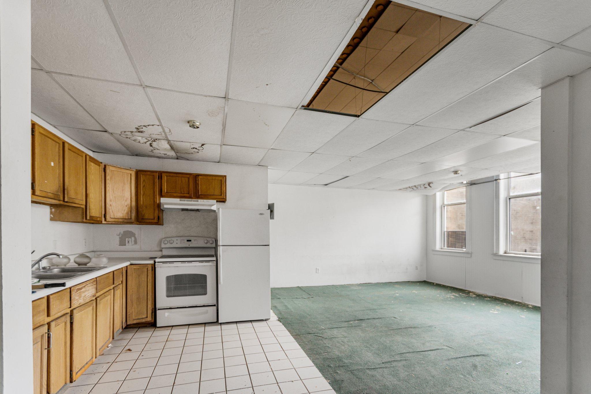 301 Central Property Photo 52