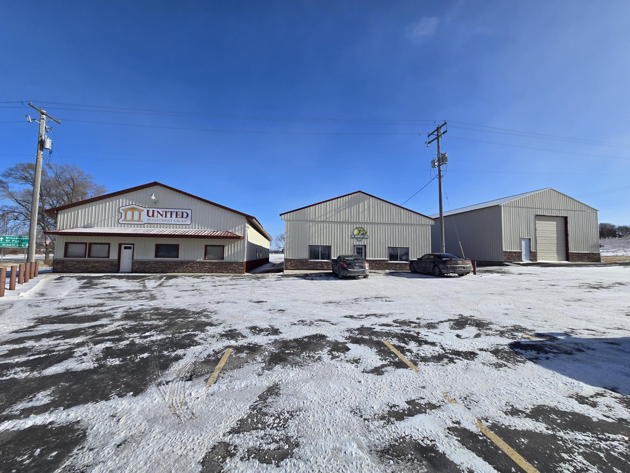 3701 Highway 60 W Property Photo 2