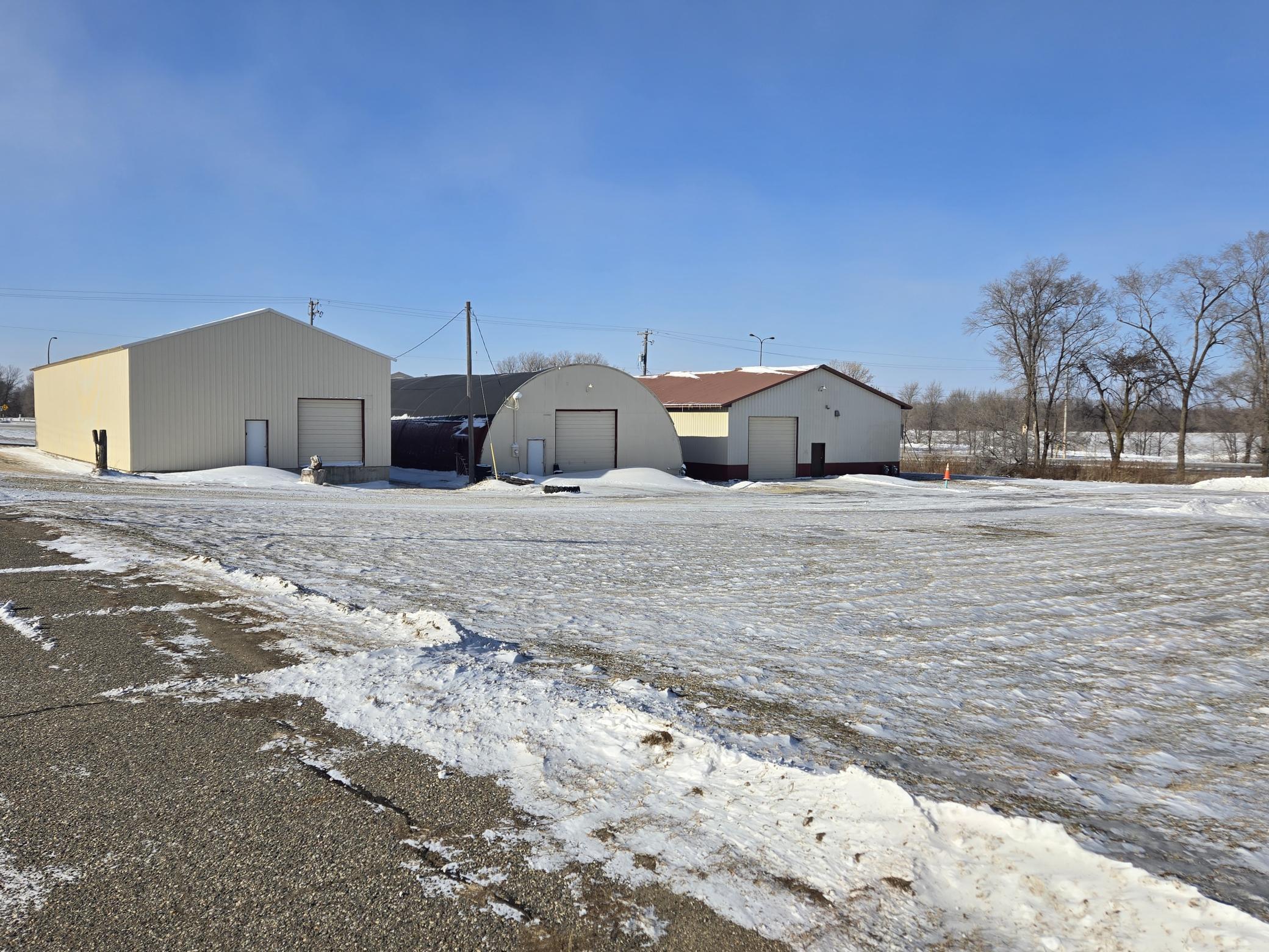3701 Highway 60 W Property Photo 4