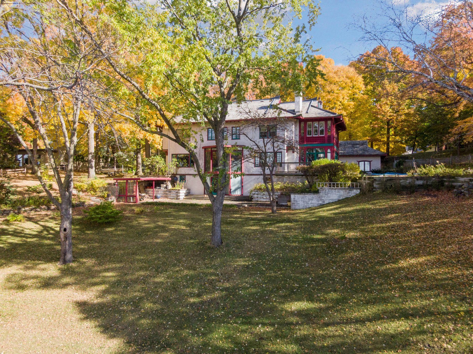 28100 Woodside Road Property Photo 9