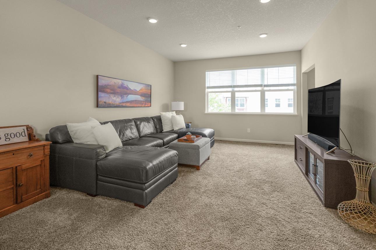 8720 Granite Circle Property Photo 12