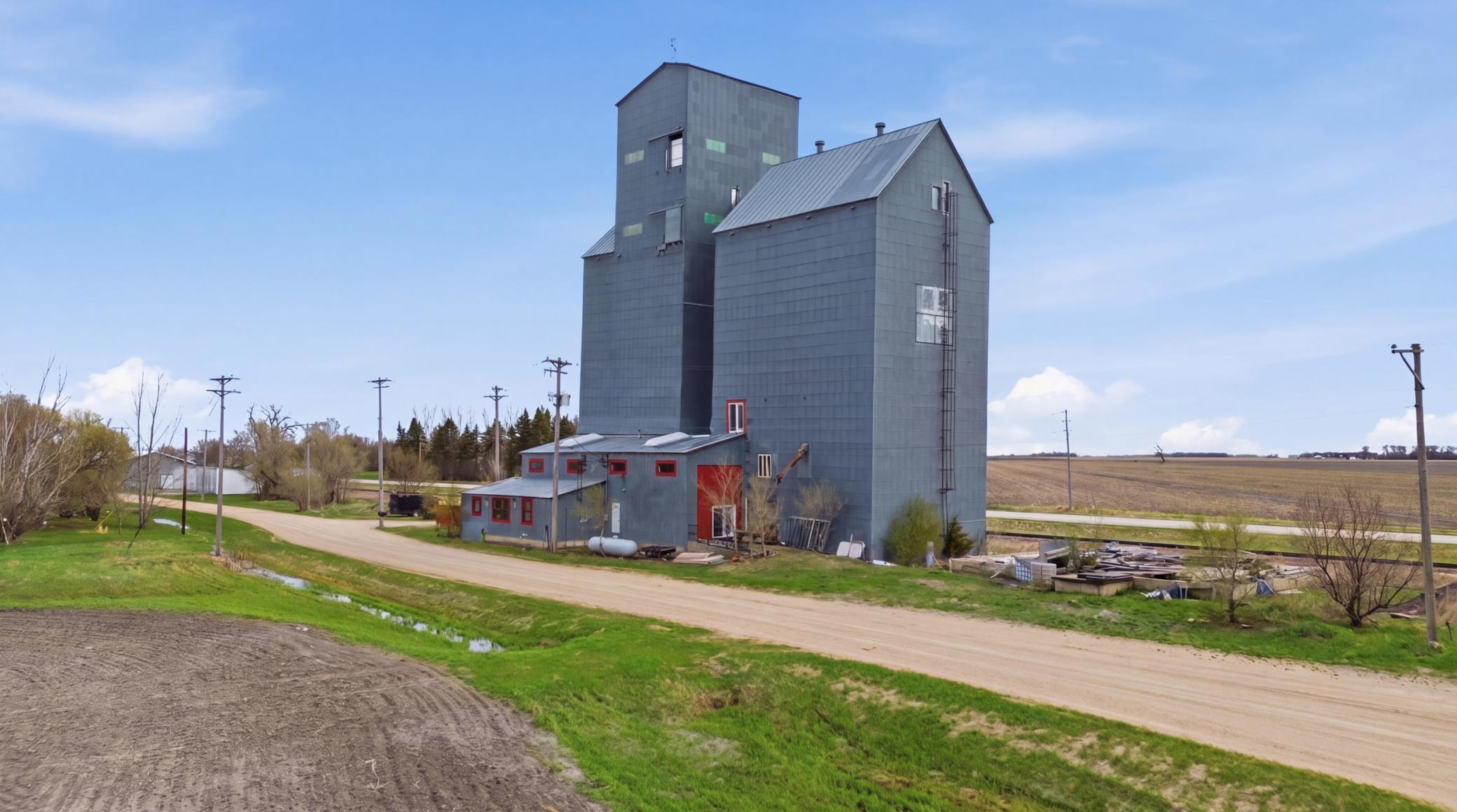 11649 123rd Avenue S Property Photo 4