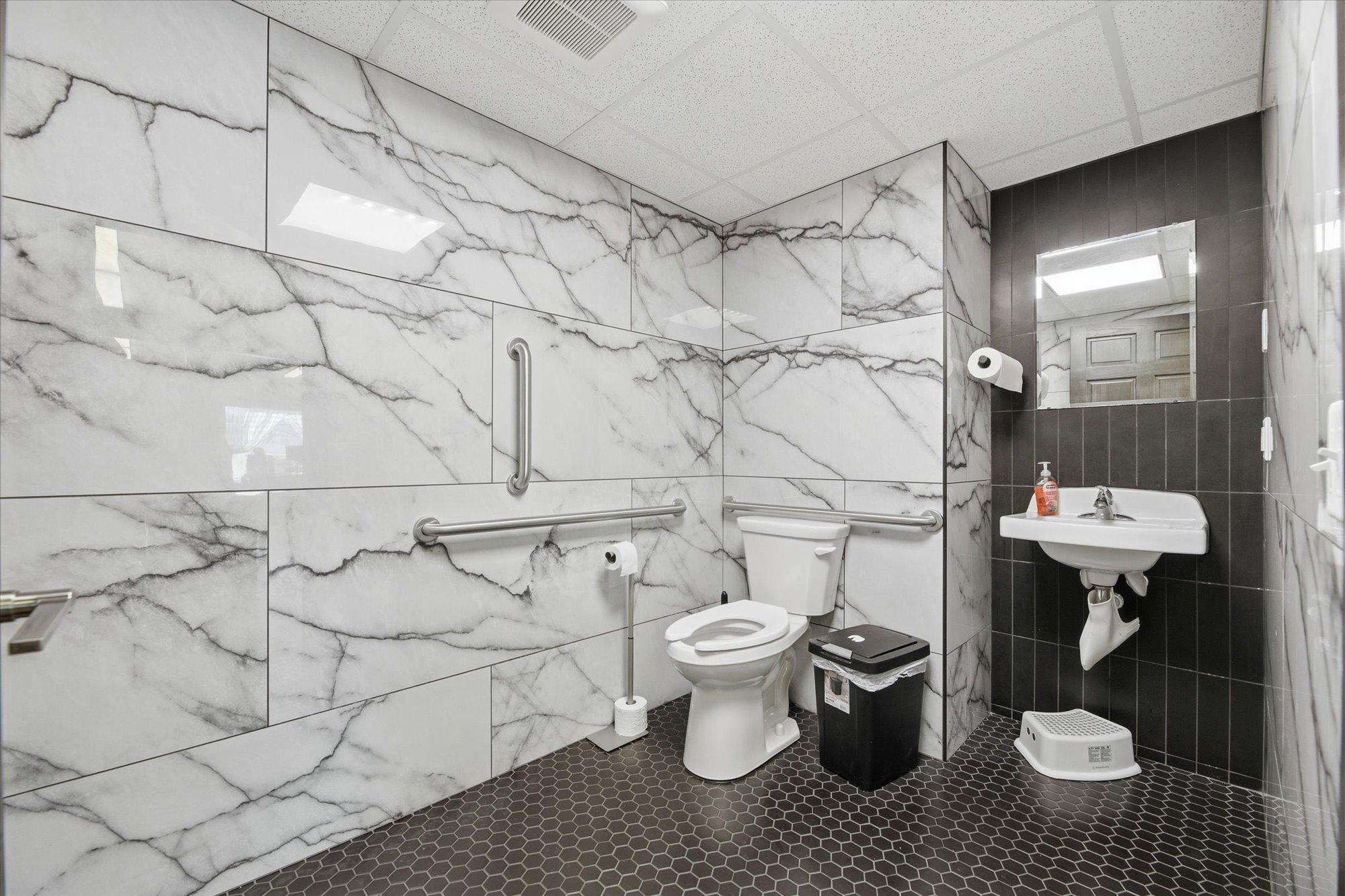 30 Chestnut Street E Property Photo 6