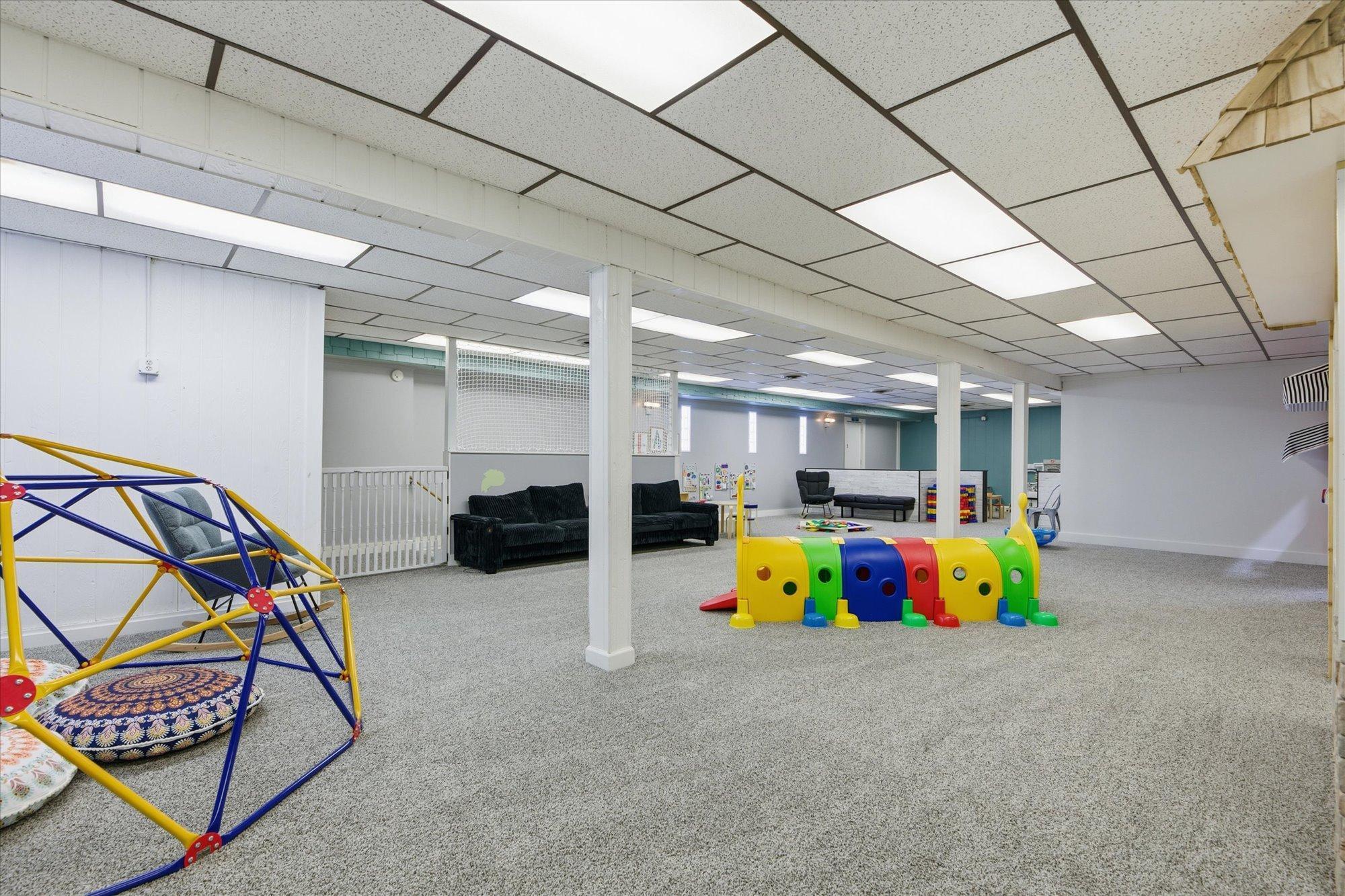 30 Chestnut Street E Property Photo 12