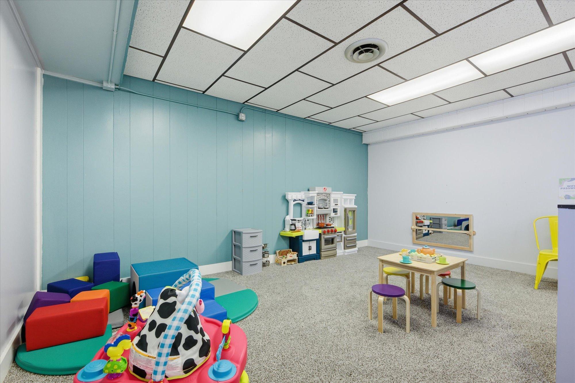 30 Chestnut Street E Property Photo 15