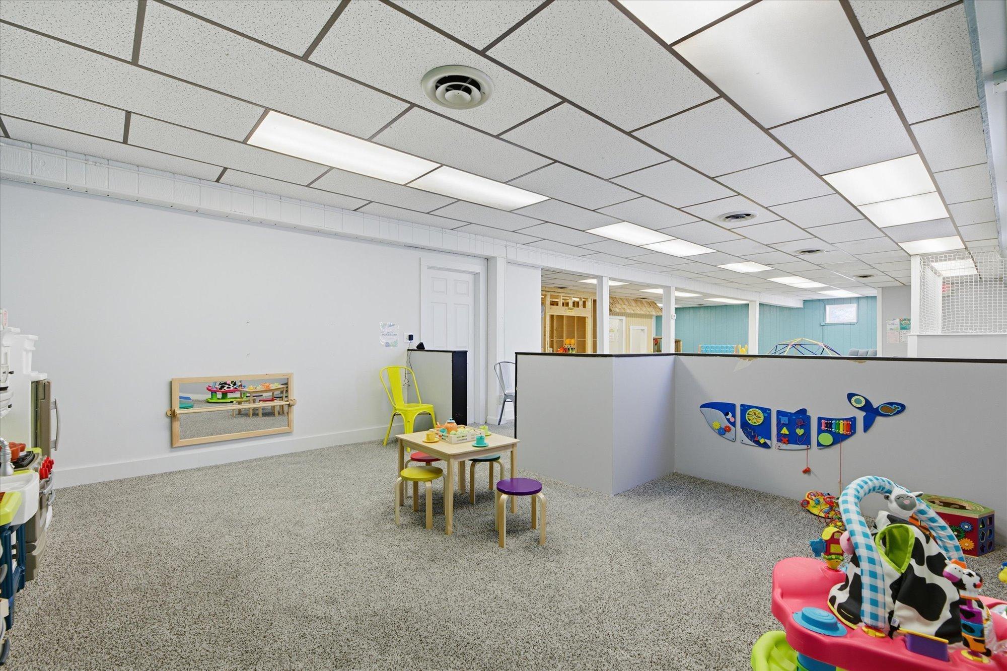 30 Chestnut Street E Property Photo 16