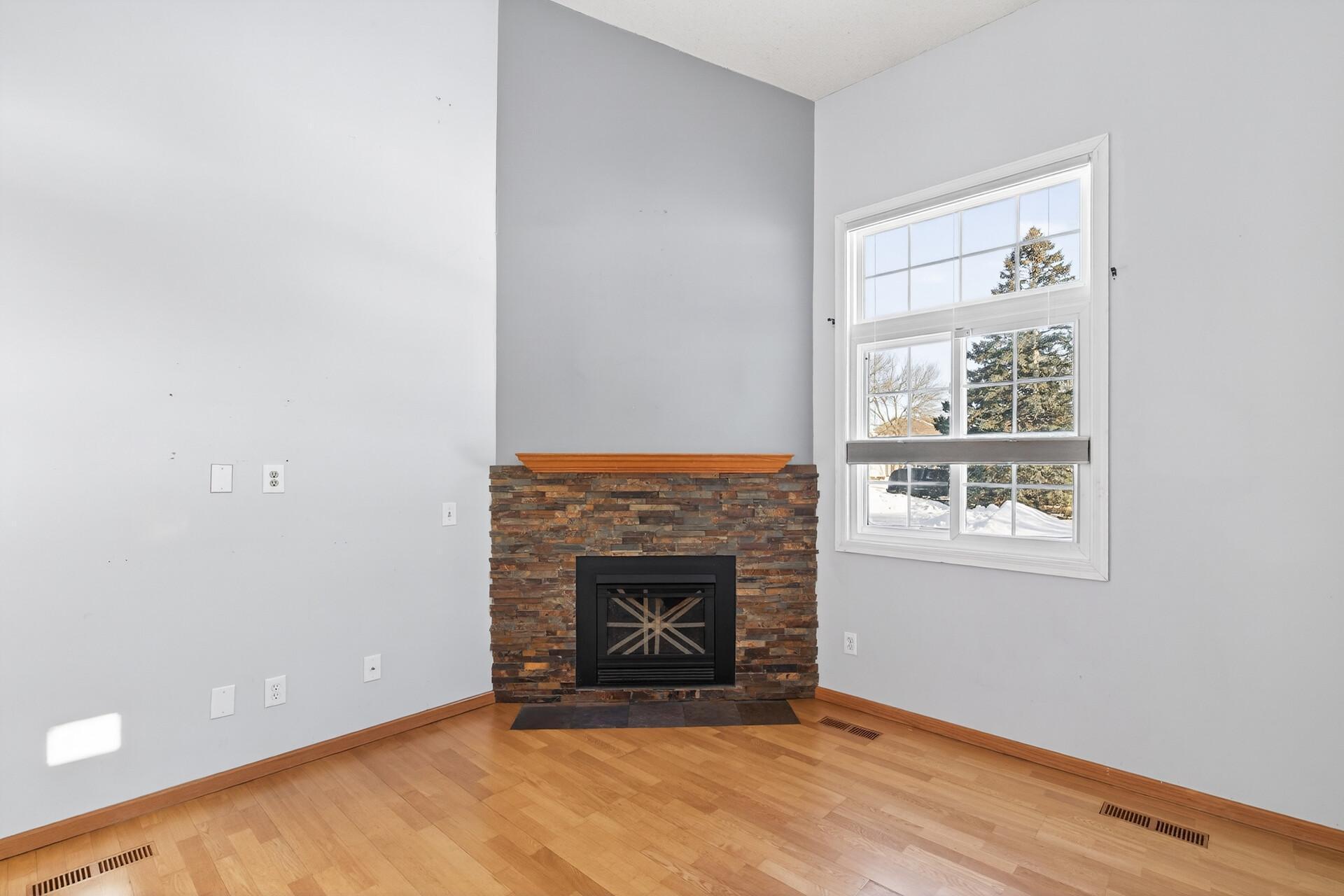 15522 Garnet Way 102 Property Photo 5