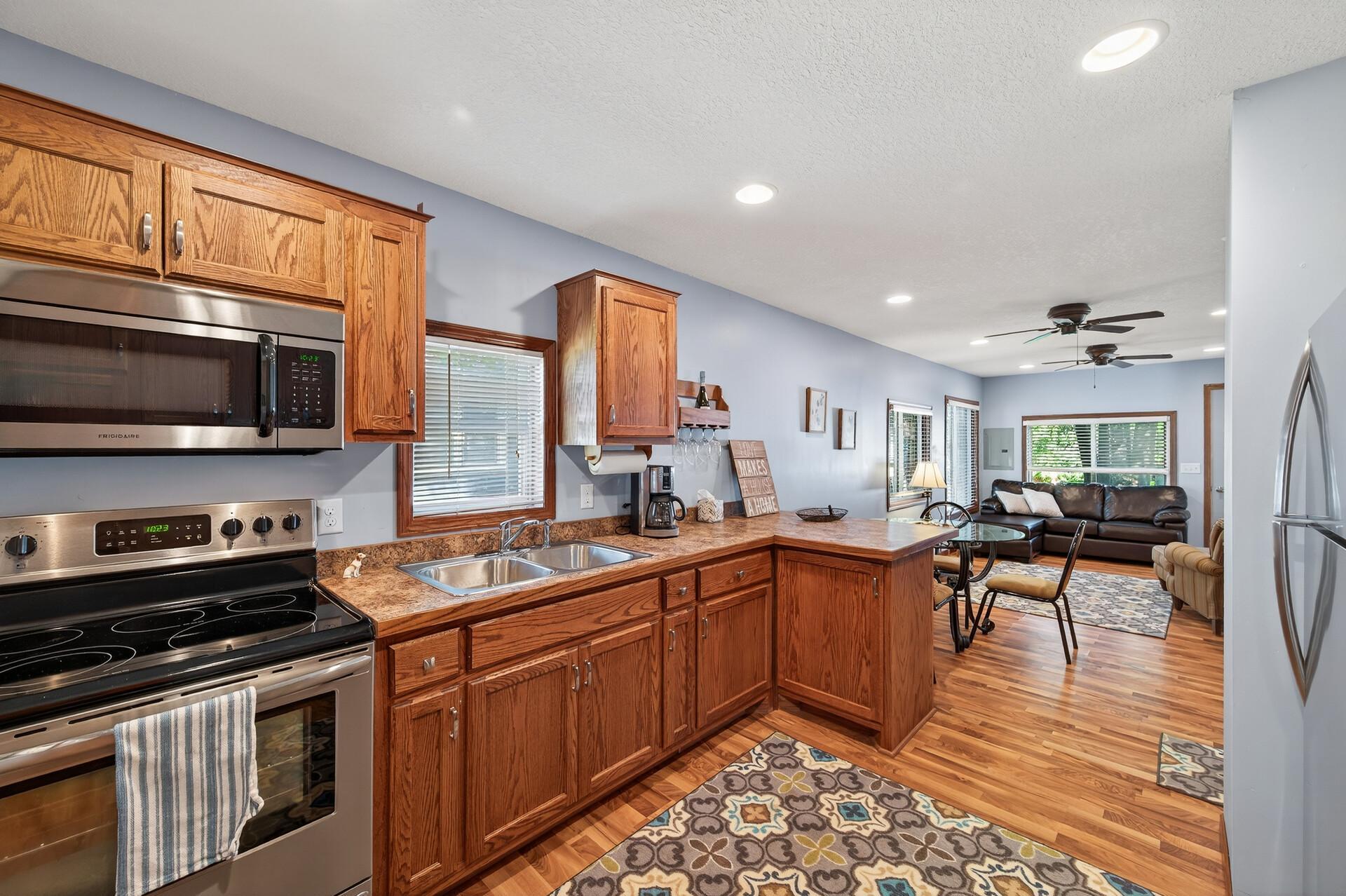1800 Hawk Trail Property Photo 6
