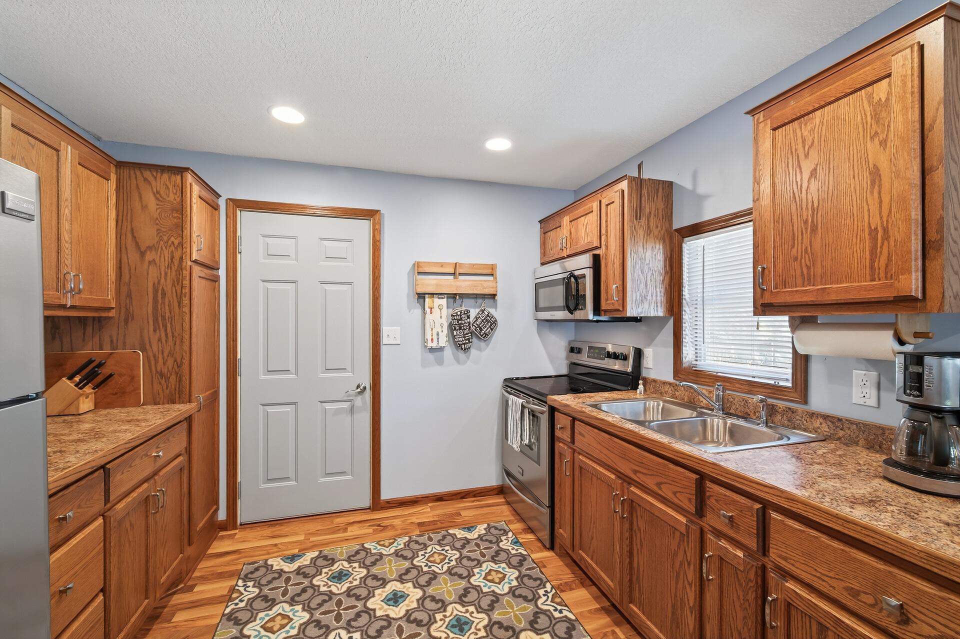 1800 Hawk Trail Property Photo 9