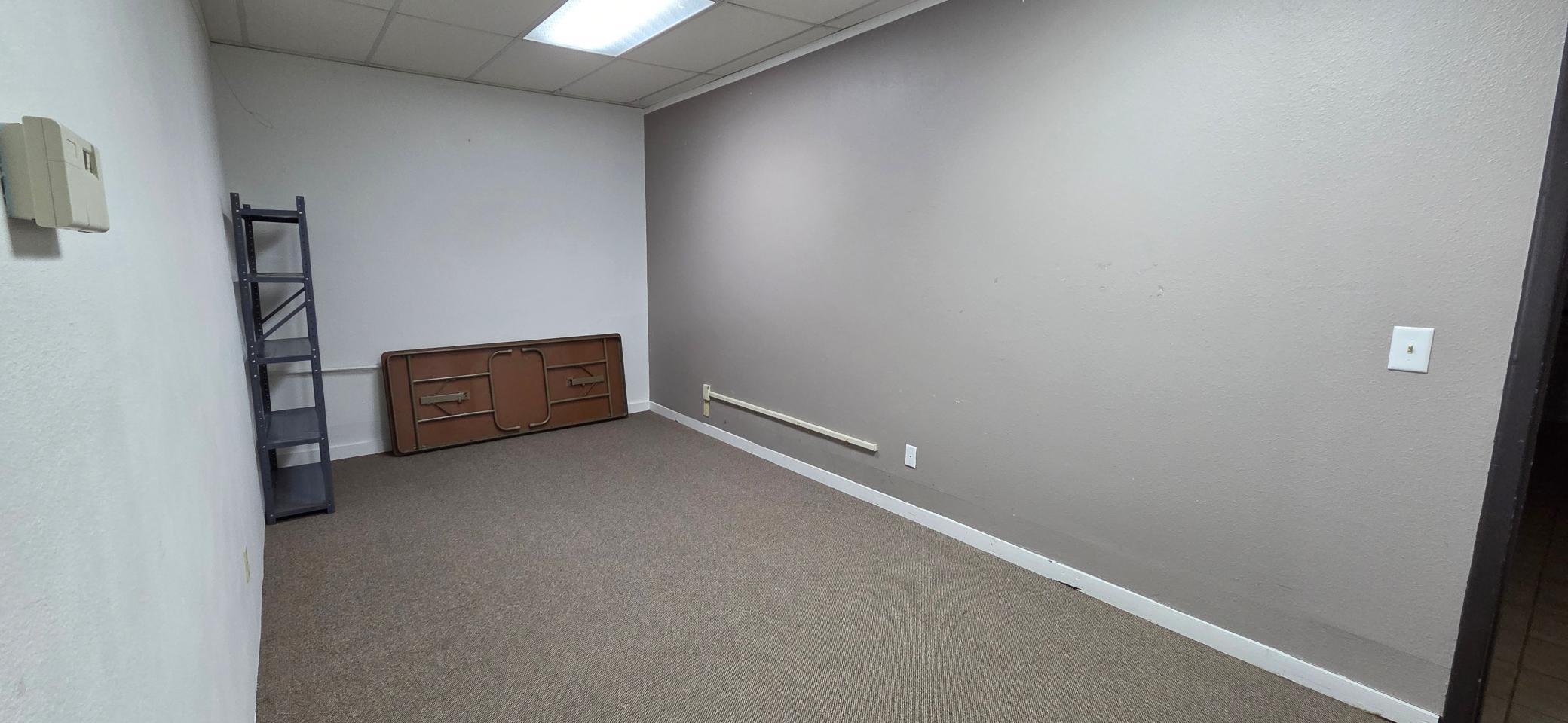 426 3rd Street Property Photo 3